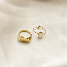 Afbeelding in Gallery-weergave laden, Golden sun ring
